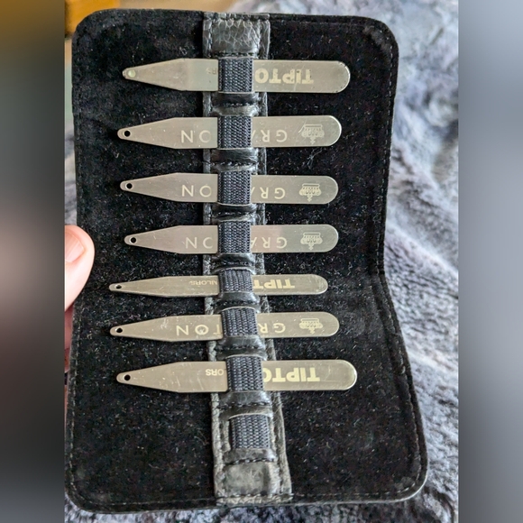 Haggar French Cuff Cufflinks and collar points - Picture 2 of 10